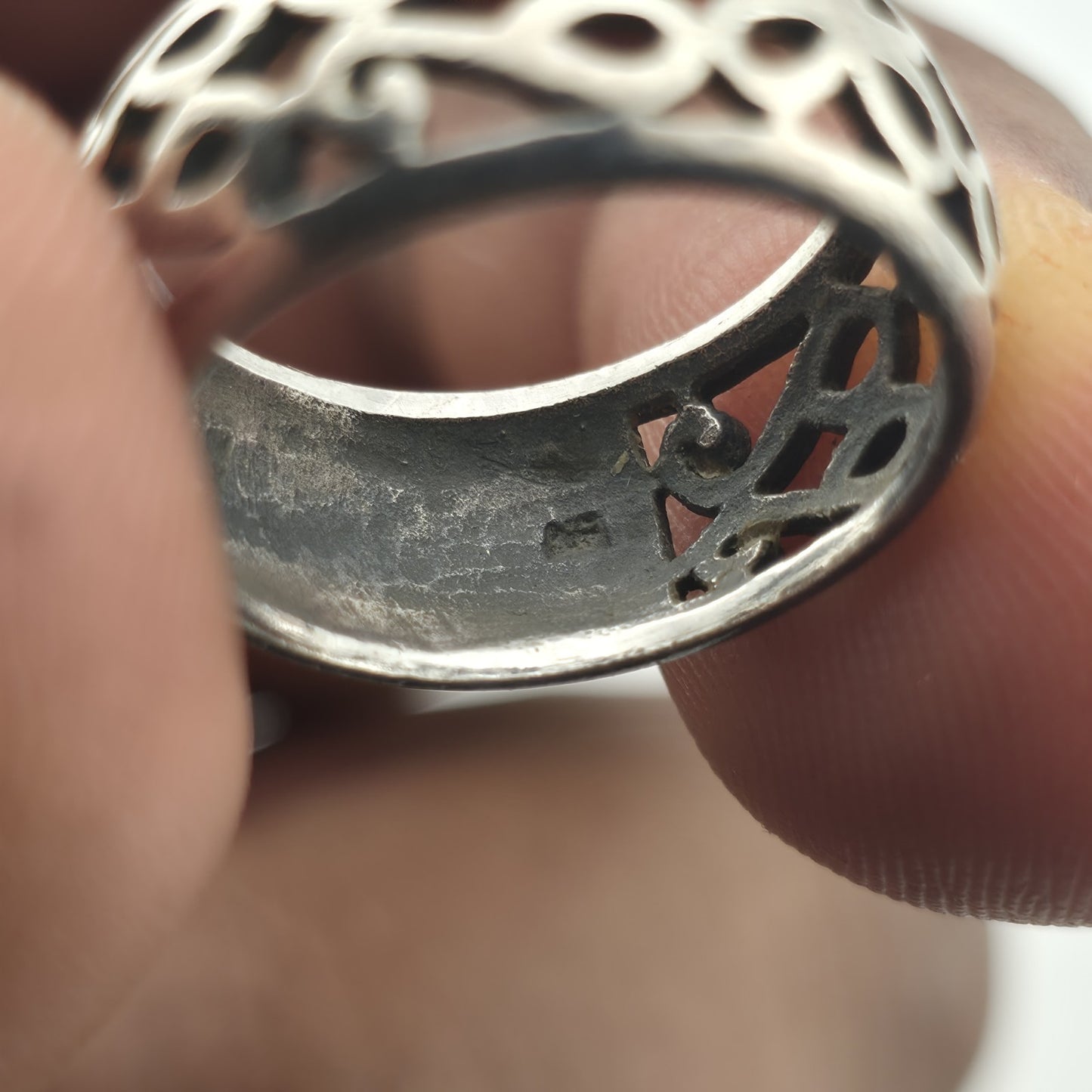925 Sterling Silver Ring Dome Open work band Size 6 Cocktail