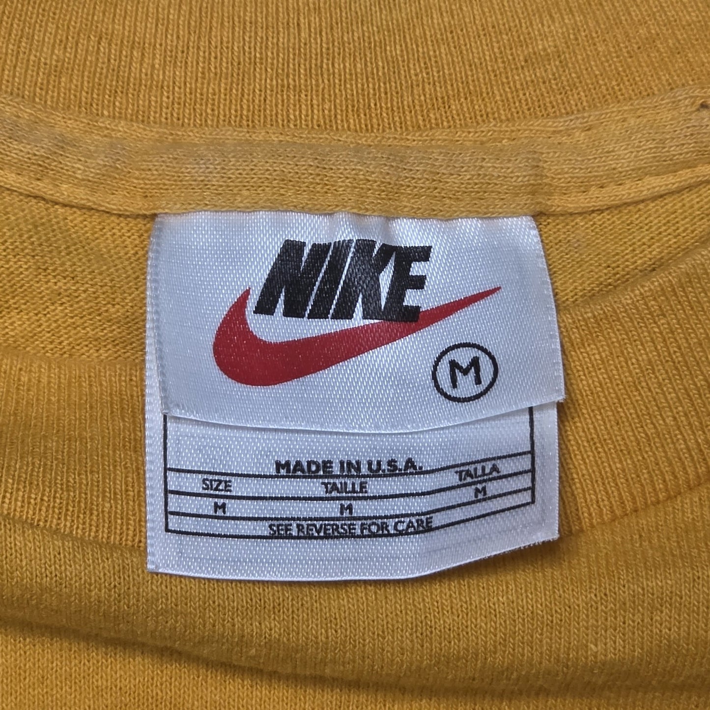 Rare Vintage Nike T-Shirt Men’s Medium Yellow Embroidered Swoosh 90s 2000s USA