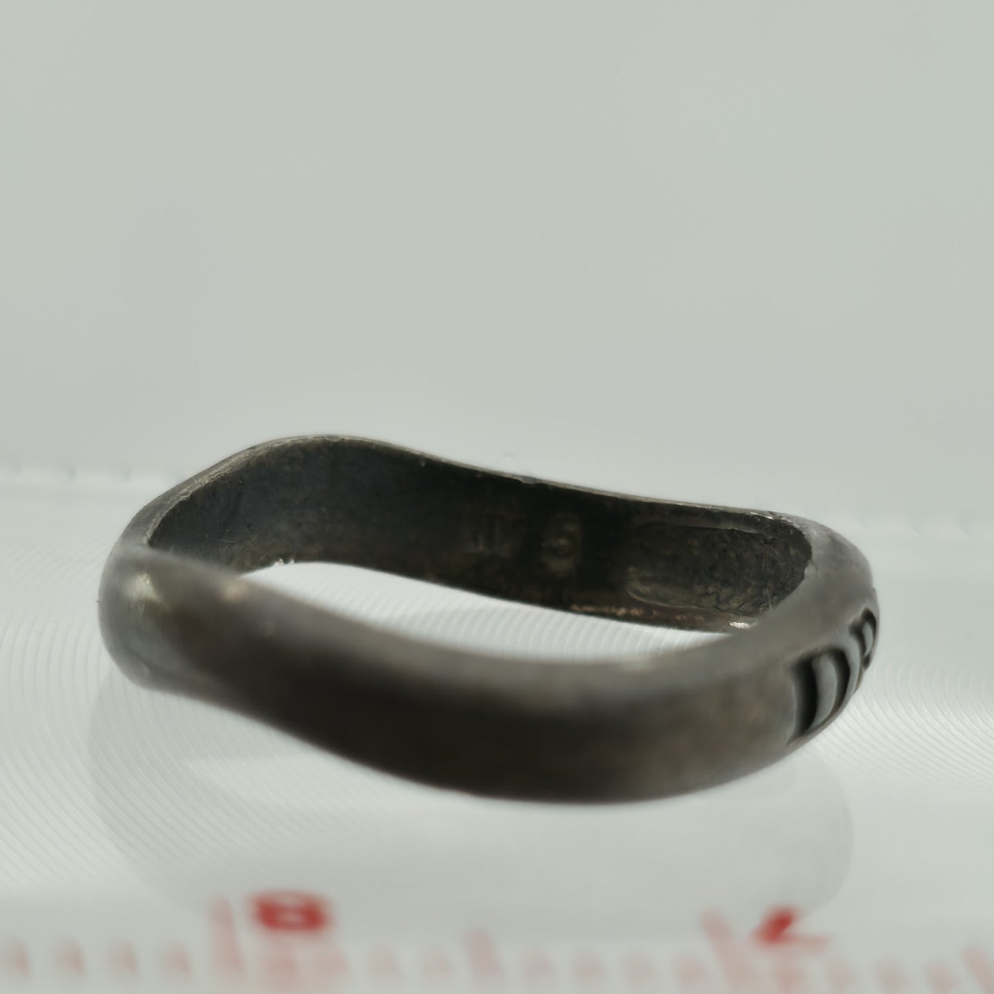 Ring 925 Sterling Silver Wavy Band Dream Engraved Size 5 Patina
