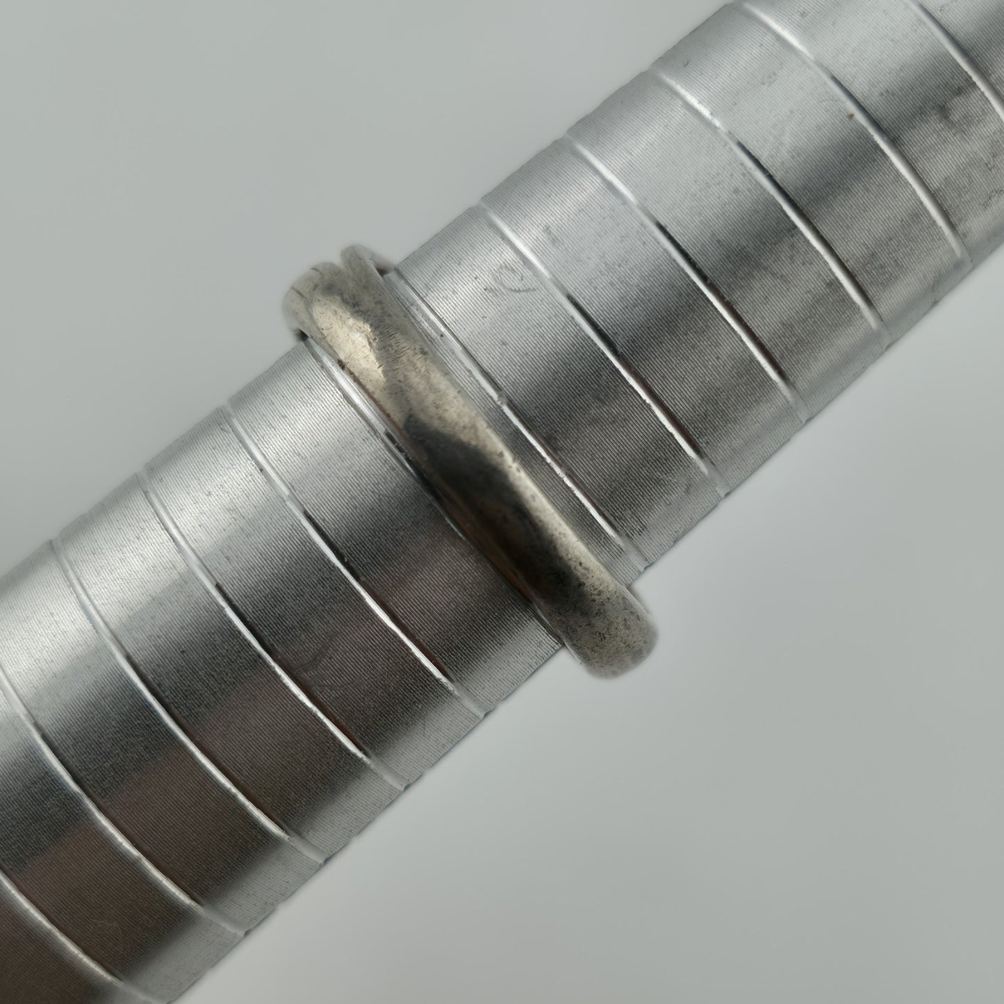 Sterling Silver Ring 925 Thailand Ring Size 9 Vintage Raised scroll  swirl motif