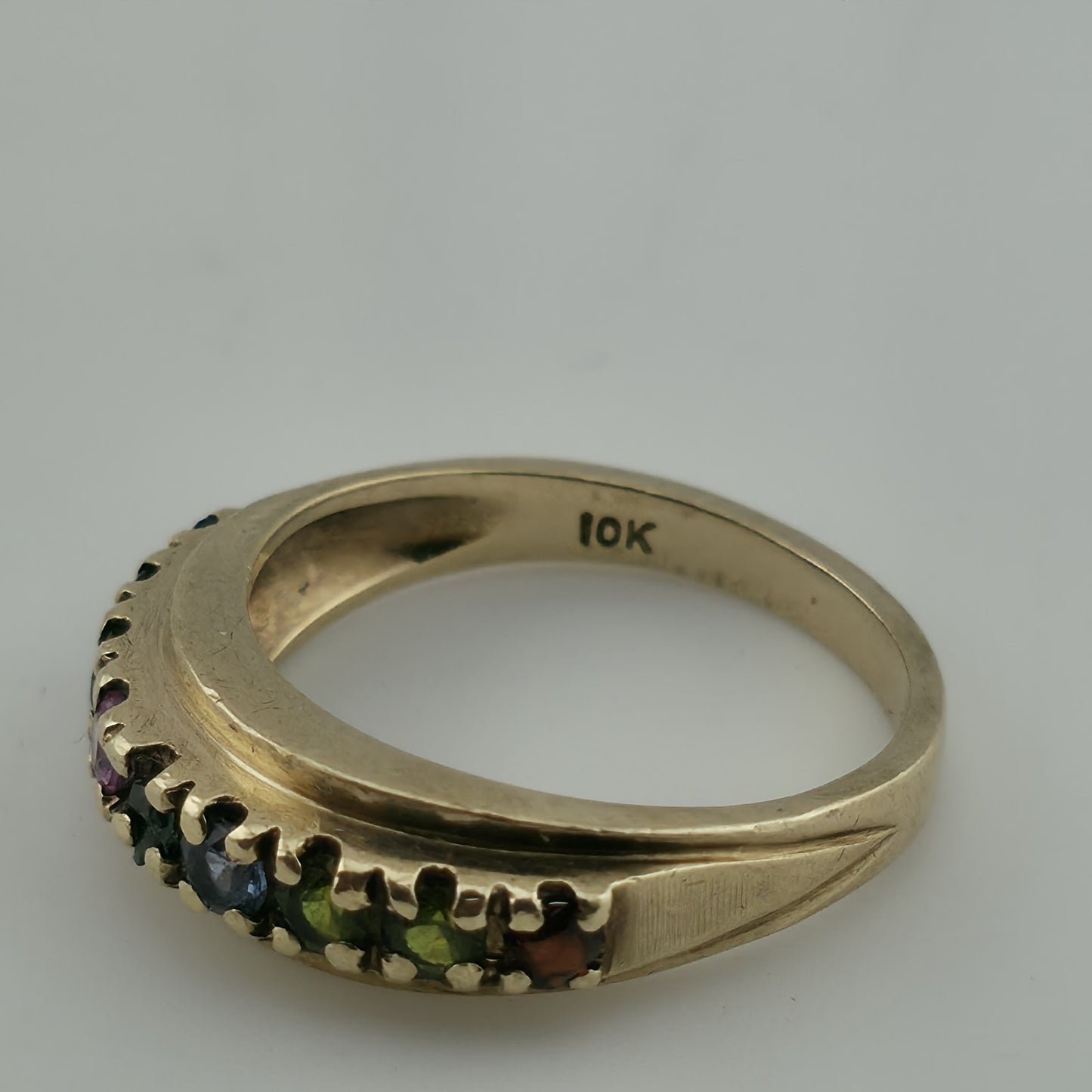 10k Yellow Gold Ring 9 Stones Rainbow Mothers Grandmother Mom Size 6 HOF Vintage