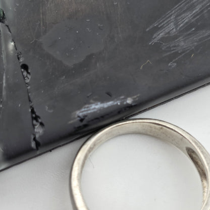 .925 Sterling Silver Ring  Oval Cut  Green Stone Solitaire Vintage Size 6.5