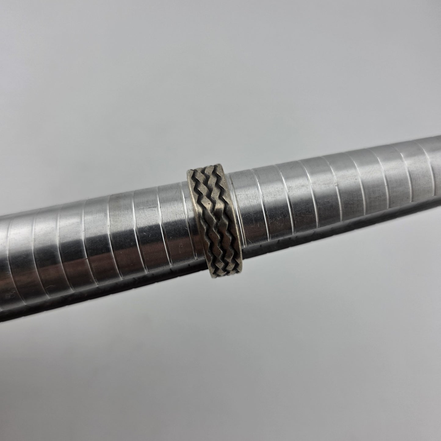 Sterling Silver 925 Ring Artisan Tribal Band Size 7.50 Rare