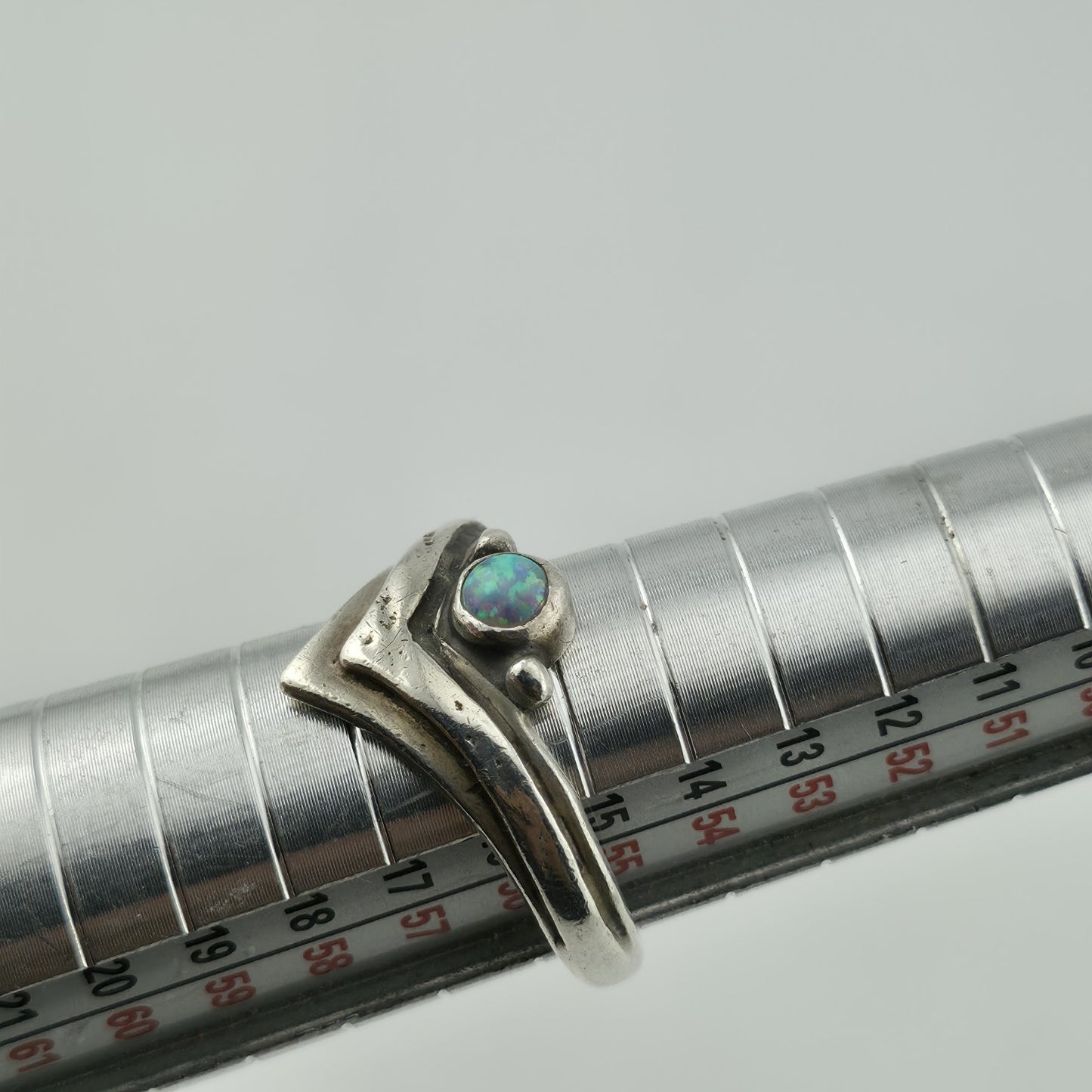 925 Sterling Silver V Shape White Lab Opal Silver Chevron Rings 8.25