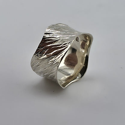 Sterling Silver 925 Textured Wave Organic Abstract Band Ring Size 6 DbM