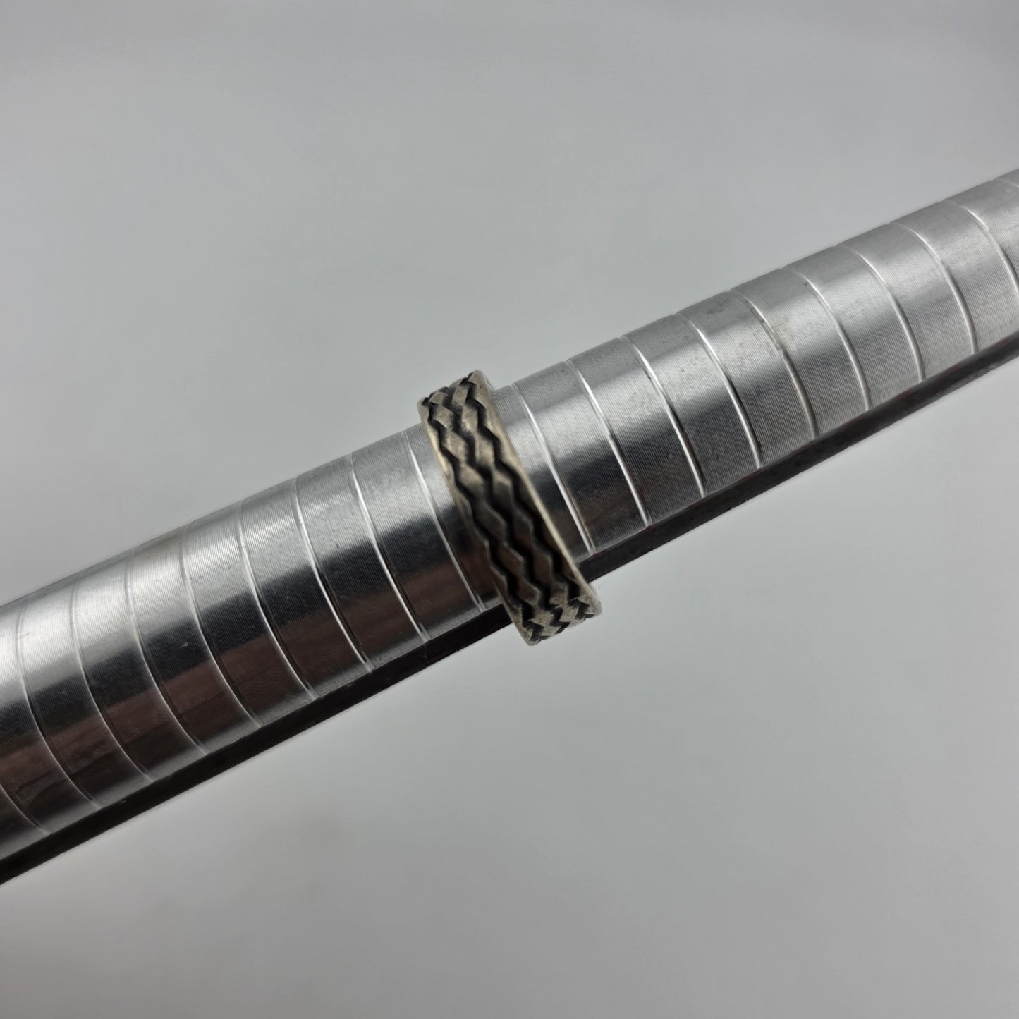 Sterling Silver 925 Ring Artisan Tribal Band Size 7.50 Rare