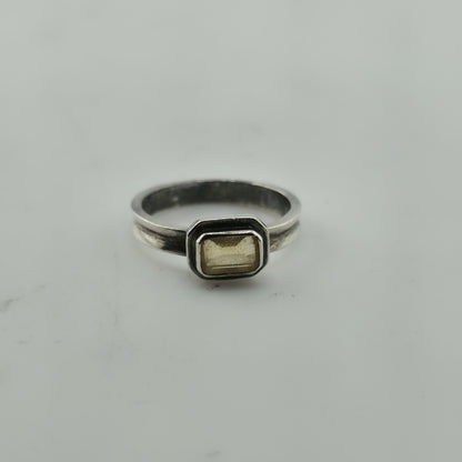 925 Sterling Silver Ring Yellow Gemstone Rectangle  Sz 5.75 Vintage