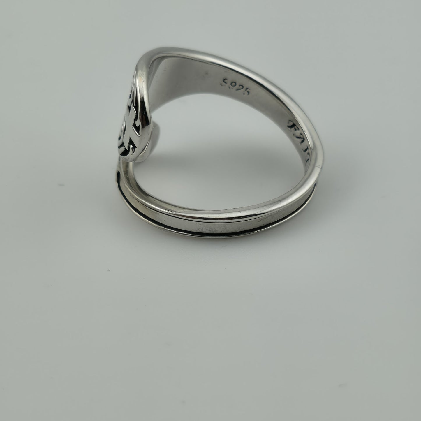 .925 Sterling Silver Wedding Band Ring  Men Women Adjustable Size Polished