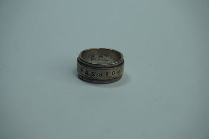 Passion Ring 925 Sterling Silver Size 8 10.4g Engraved Band Aged Patina