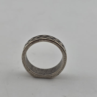Sterling Silver 925 Ring Artisan Tribal Band Size 7.50 Rare