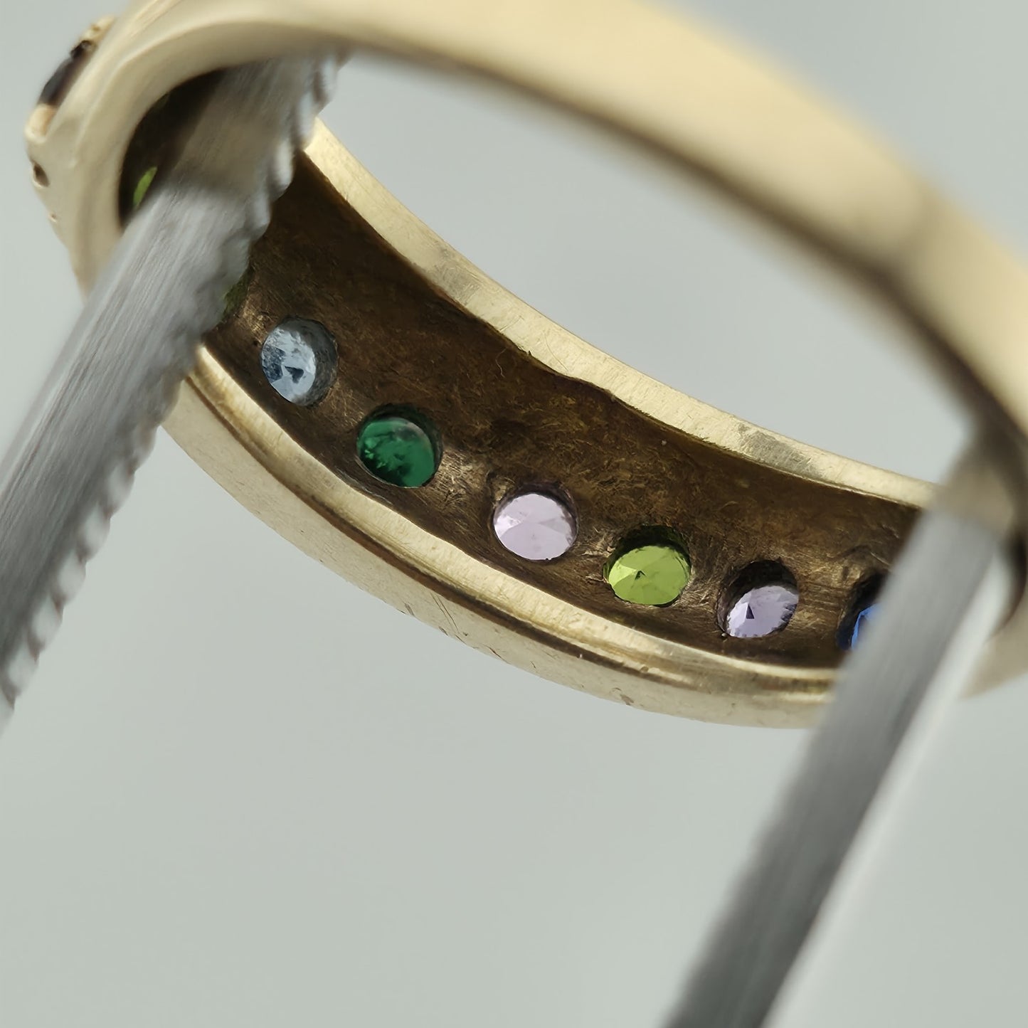 10k Yellow Gold Ring 9 Stones Rainbow Mothers Grandmother Mom Size 6 HOF Vintage