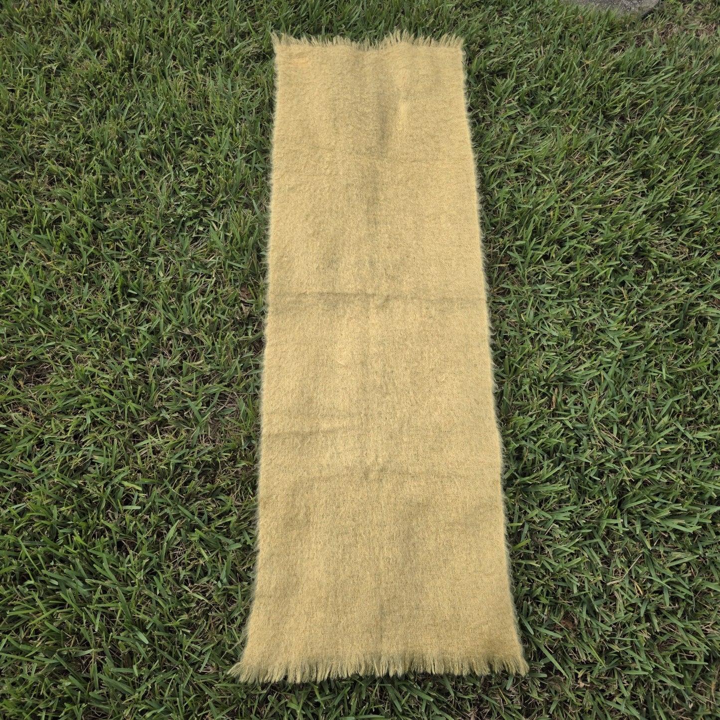 Craig Na Creidhe Scarf Vintage Mohair Wool Blend Yellow Fringed 70”x21” Vintage
