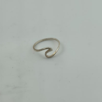 Sterling Silver 925 Wave Ring Women's Band Size 7 ocean