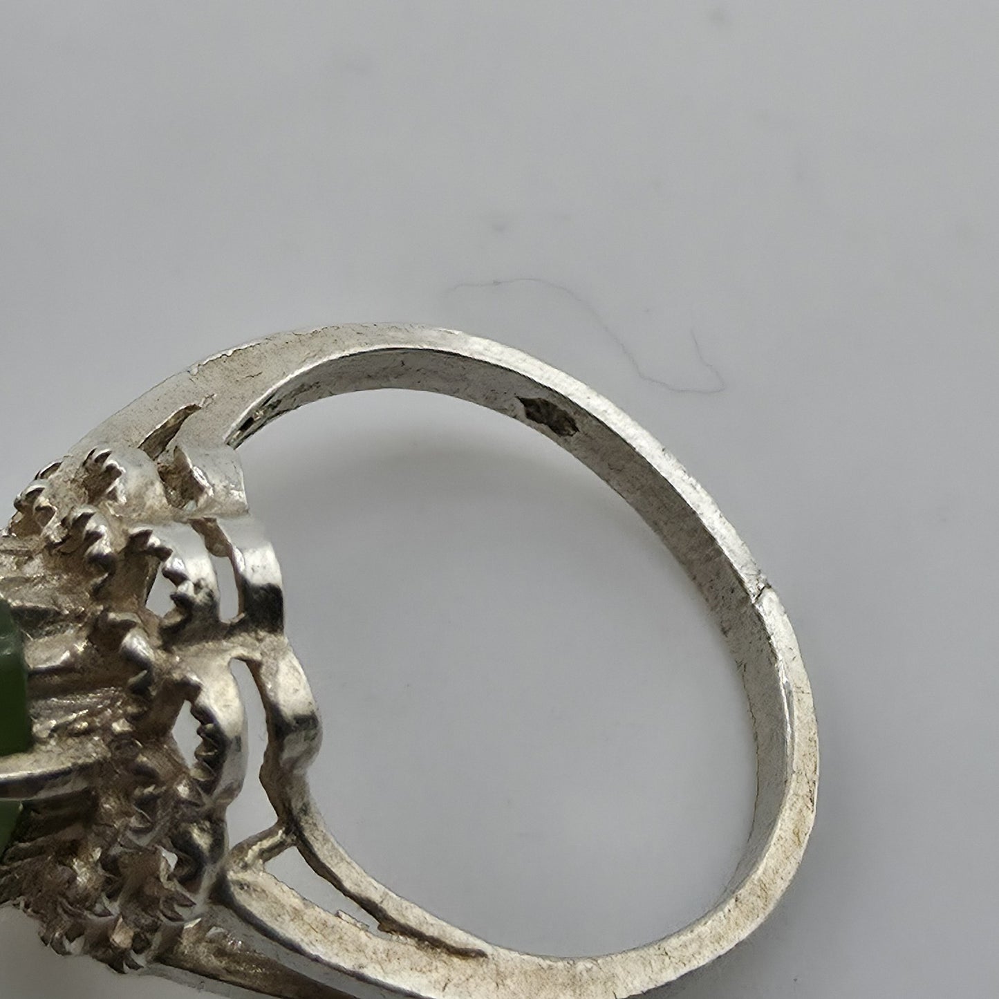 Sterling Silver Ring Green Jade Stone Filigree Halo Vintage 925 Size 6