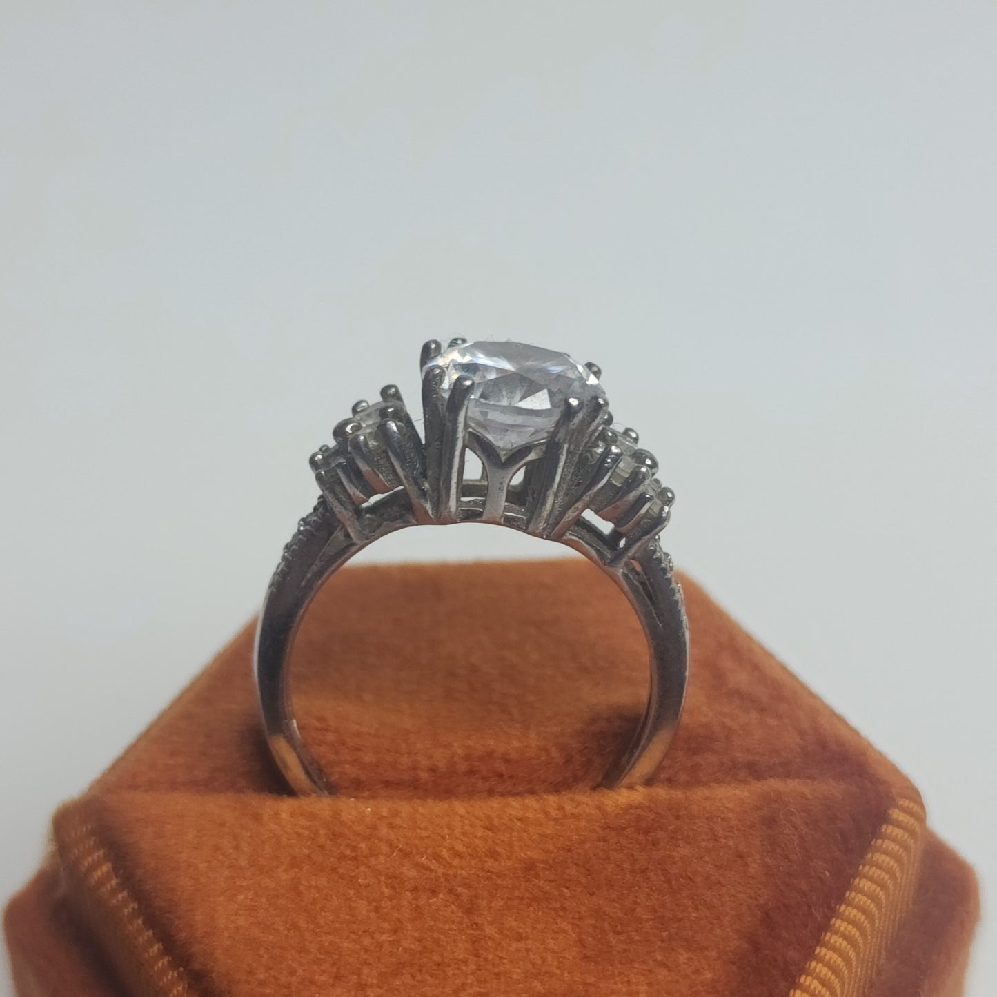 925 Sterling Silver Round Center Statement Cocktail Ring Size 7 Elegant Jewelry