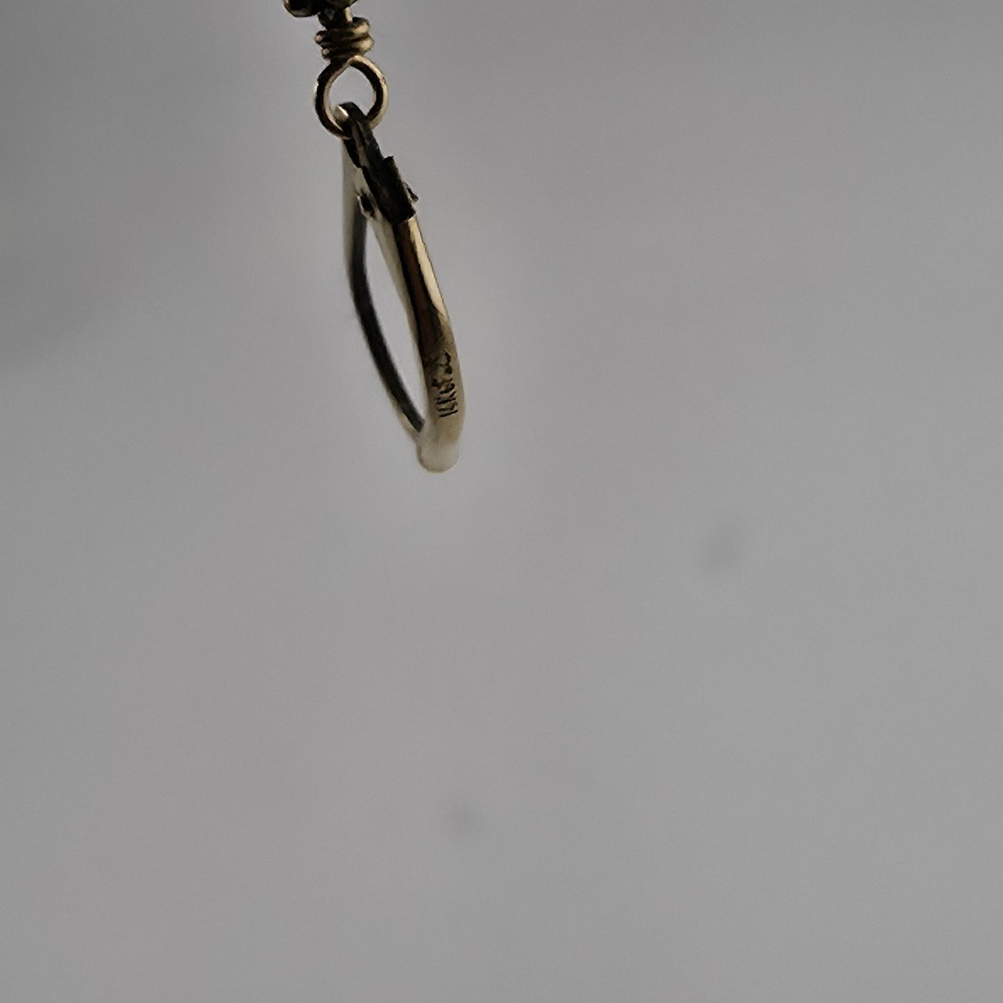 14k Yellow Gold Fill Olive Green Bead Dangle Earrings Danity Cute Vintage Estate