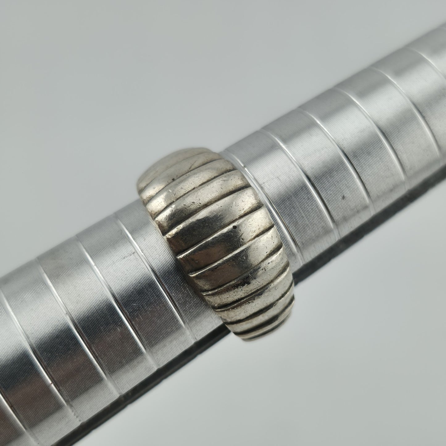 Cellini Ring Sterling Silver Domed Lines Ribbed 925 Size 7.75 Band Ring Vintage