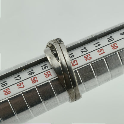 NF Sterling Silver Ring 925 Intertwined Crossover white black Stones Size 7