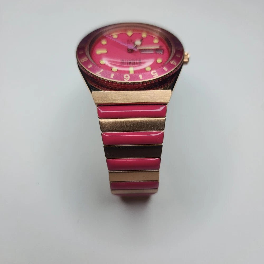 Timex Q Malibu 36mm Women’s Watch Gold & Pink Stainless Steel  Day-Date Quartz