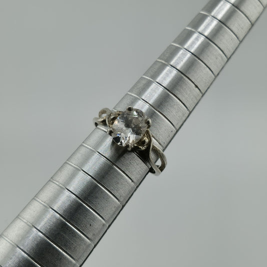 Ring White stone Sterling Silver 925. Womens Jewelry size 5.25 Vintage