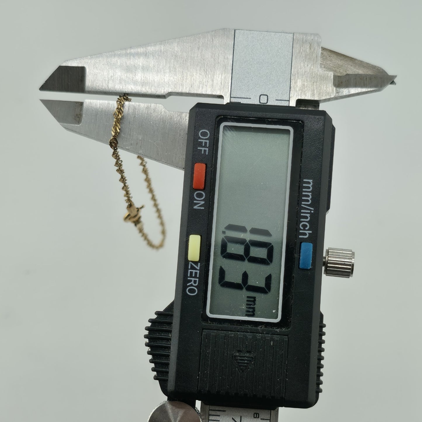 14K Yellow Gold Singapore Chain Bracelet  ITALY 1.8mm 7" Vintage