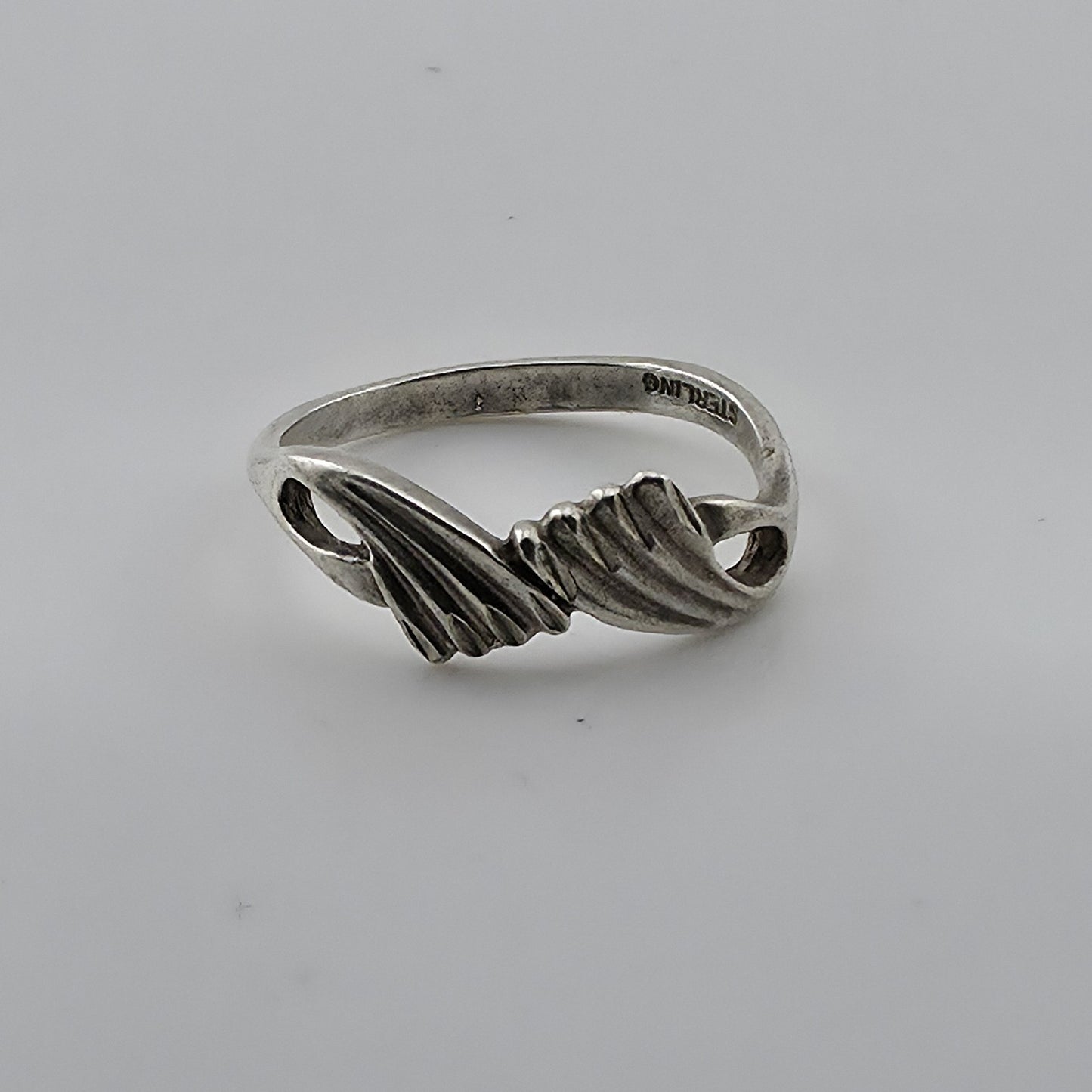 Sterling Silver Double Fan Diamond Cut Curved Unique Band Ring Size 7 Vintage