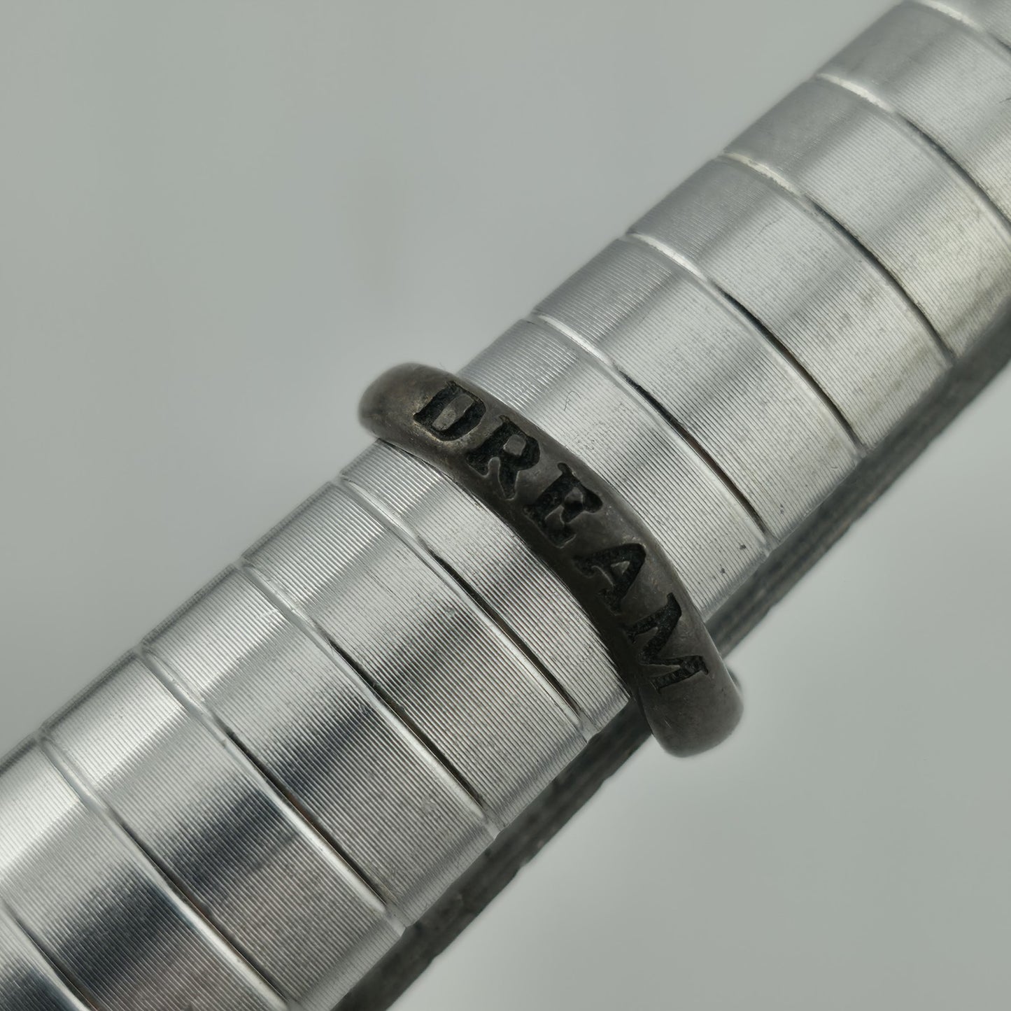 Ring 925 Sterling Silver Wavy Band Dream Engraved Size 5 Patina
