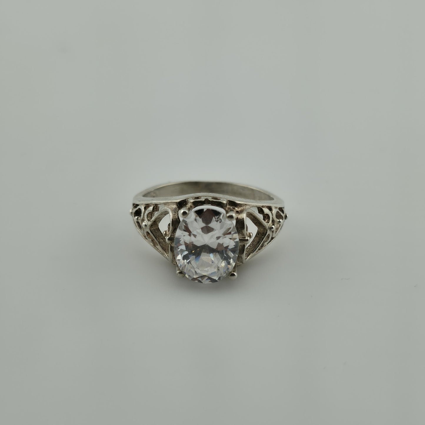 Chateau D'Argent Ring 2.5ct Zirconia Sterling Silver 6.75 Vintage HeartOpen Work