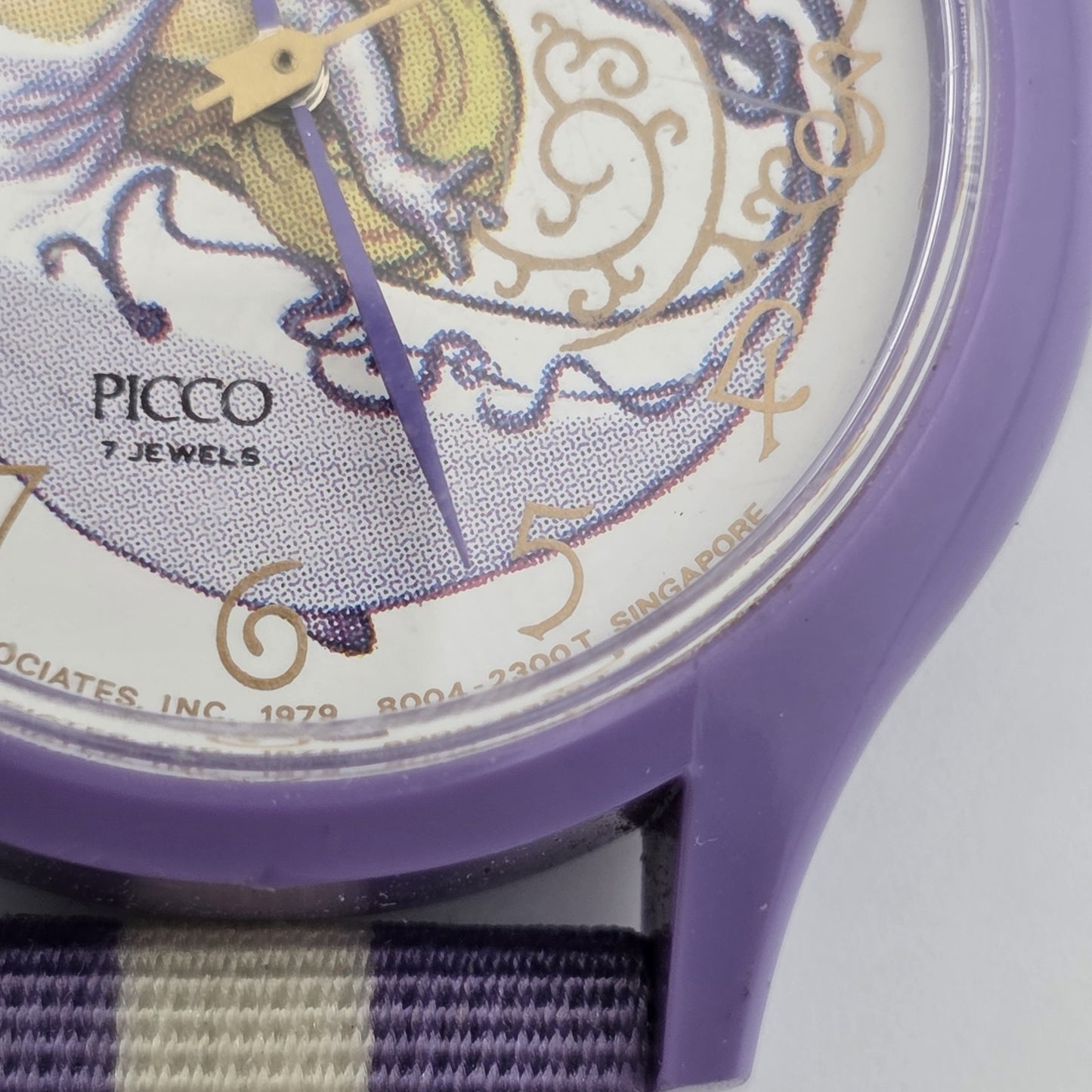Picco Ms Piggy Watch Women Purple White Round Nylon Band Manual Wind Vintage