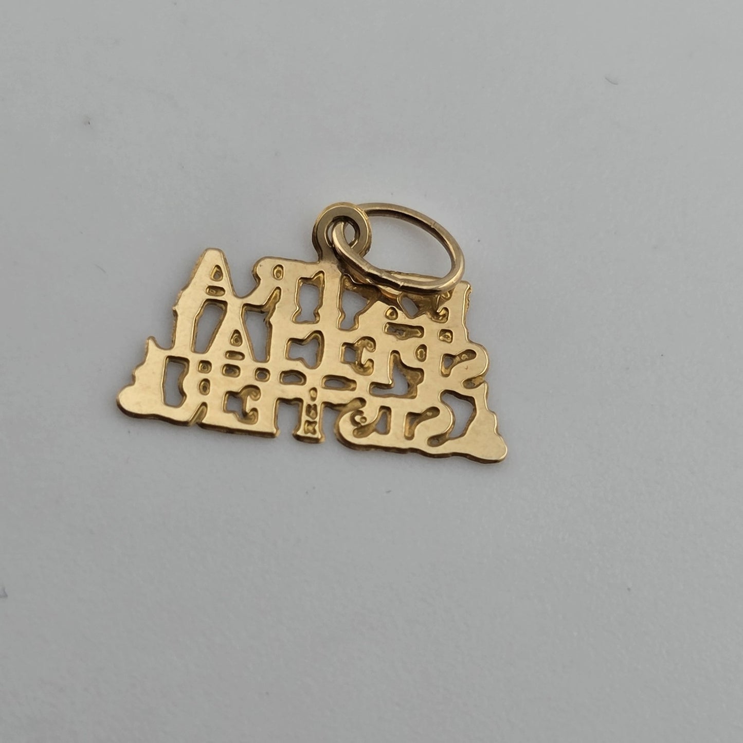 14Kt Yellow Gold "EXTRA SPECIAL Sister" PENDANT WITH TINY HEART PENDANT