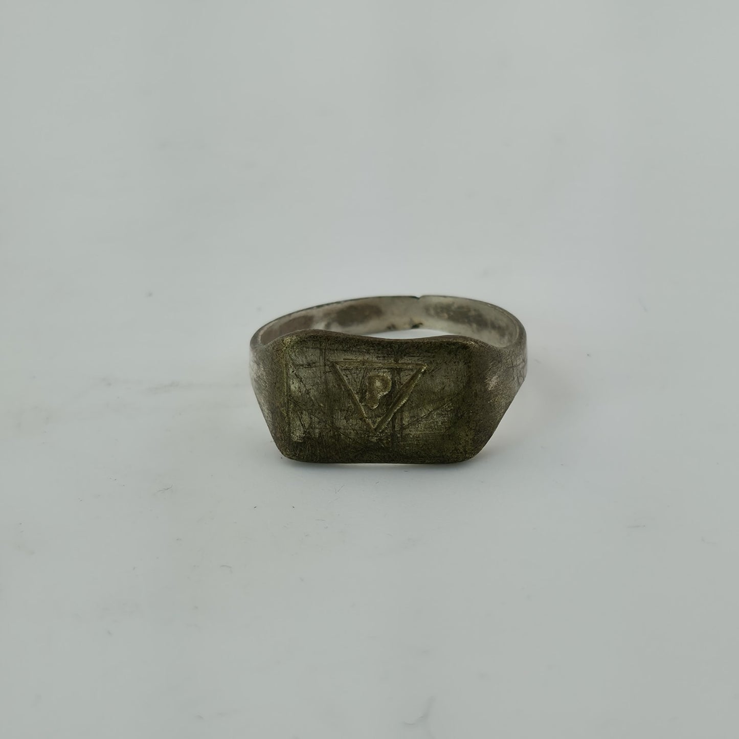WWII Poland “P” Signet Ring Brass Size 10 Heavy Wear Wartime Military Jewelry