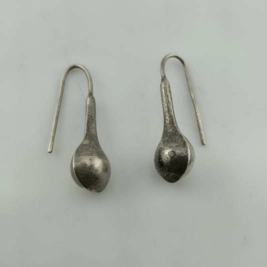 Vintage  925 Sterling SIlver  Teardrop  Pierced Earrings