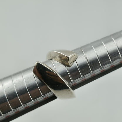 Vintage Ring Sterling Silver Modernist Bypass Size 7 Bold Abstract MCM 925
