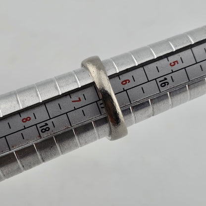 .925 Sterling Silver Ring  Oval Cut  Green Stone Solitaire Vintage Size 6.5