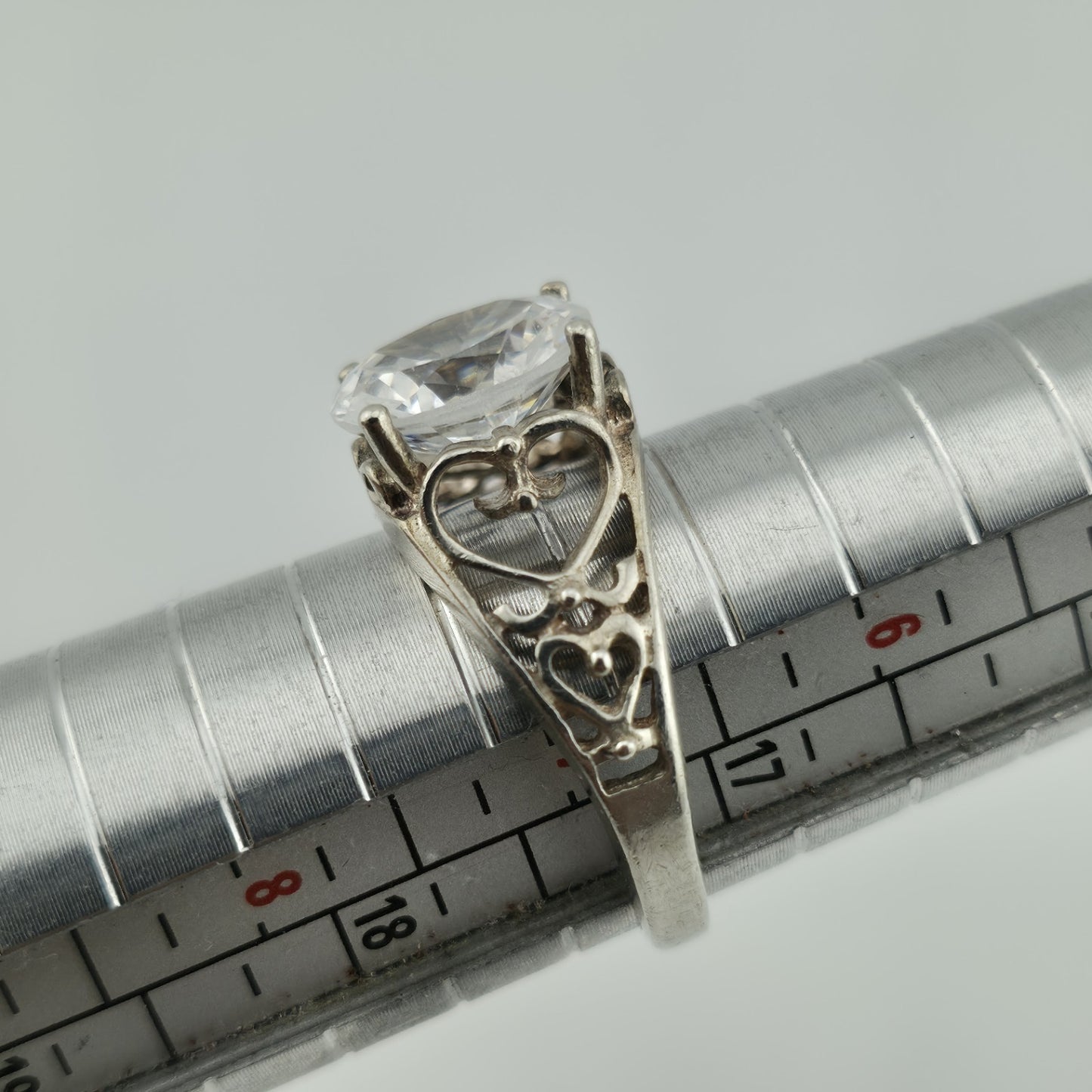 Chateau D'Argent Ring 2.5ct Zirconia Sterling Silver 6.75 Vintage HeartOpen Work