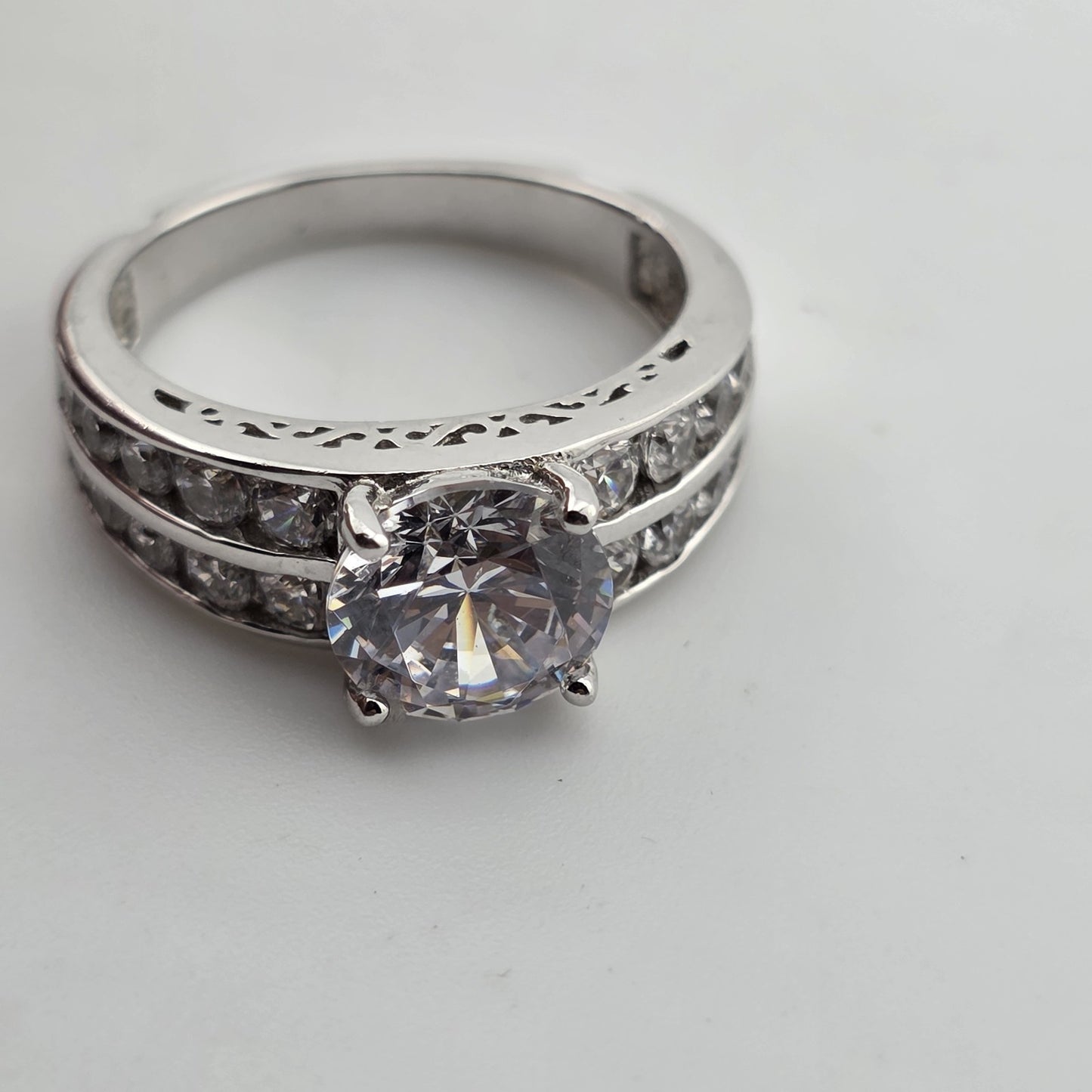 Sterling Silver Cubic Zirconia Engagement Wedding Ring 7 Solitaire Style 925