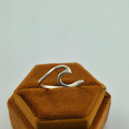 Sterling Silver 925 Wave Ring Women's Band Size 7 ocean