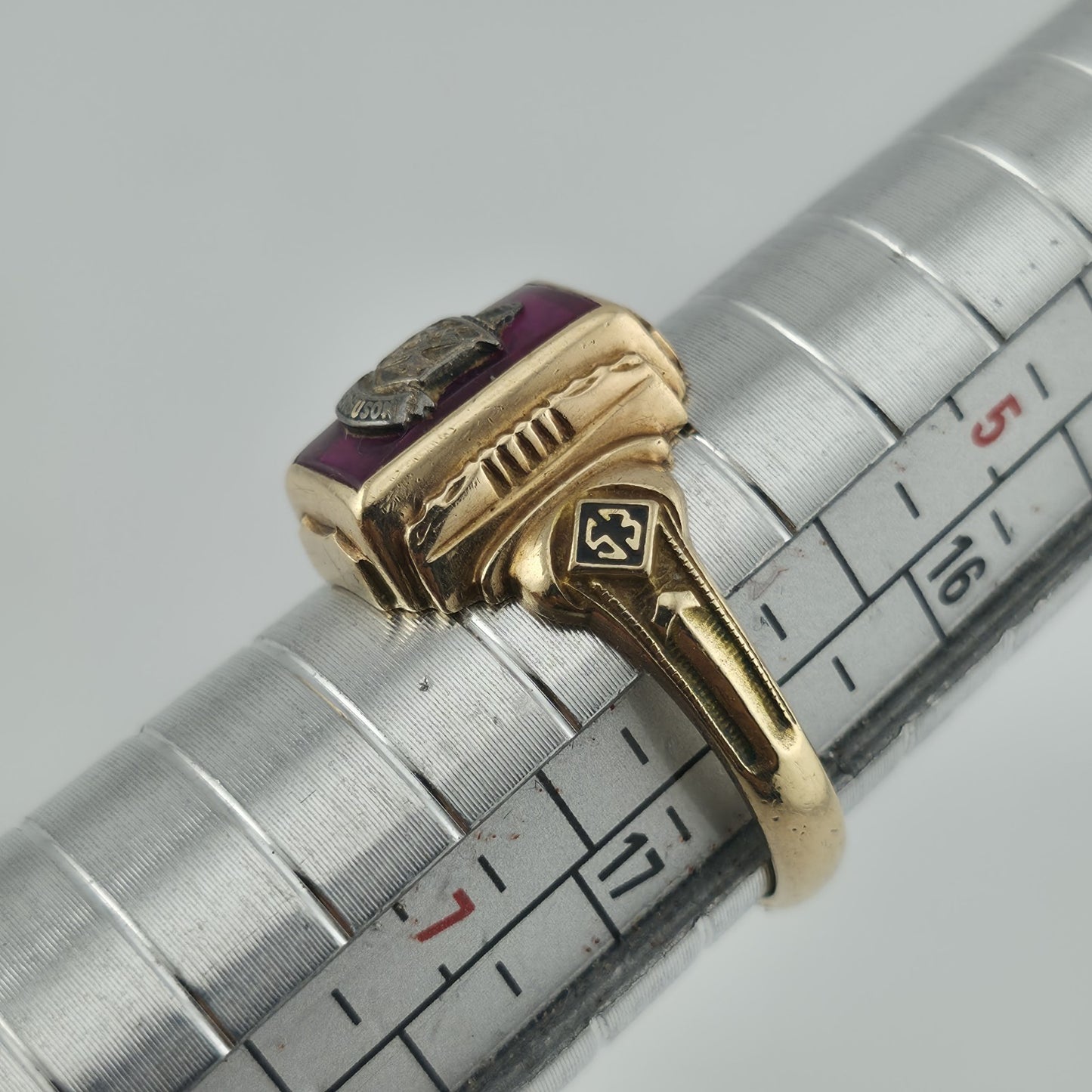 Ferguson 1953 Class Ring 10K Yellow Gold Balfour Size 6.25 Vintage