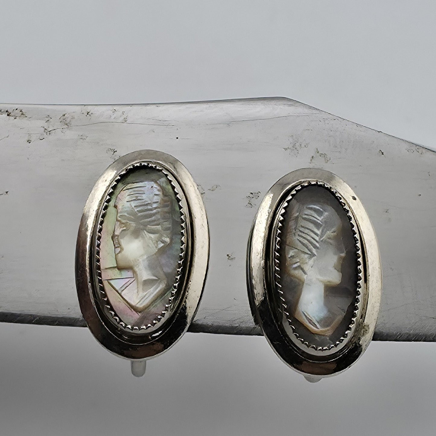 SARAH COVENTRY Cameo Earrings 925 Sterling Silver Art Deco Abalone Shell 1969