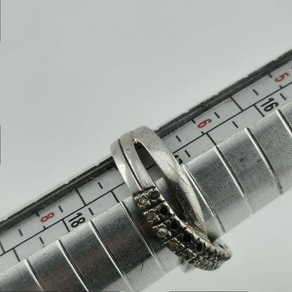 NF Sterling Silver Ring 925 Intertwined Crossover white black Stones Size 7