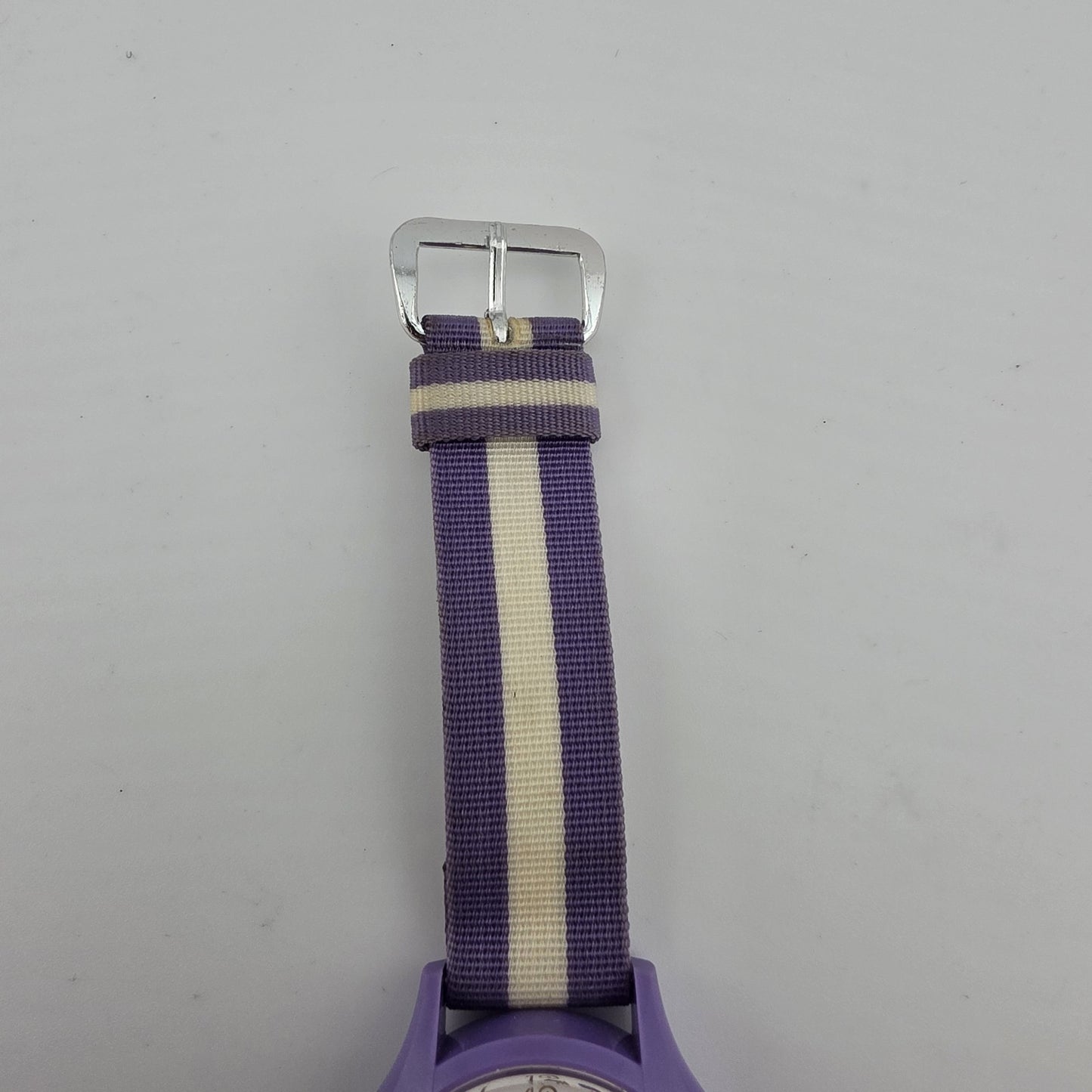 Picco Ms Piggy Watch Women Purple White Round Nylon Band Manual Wind Vintage