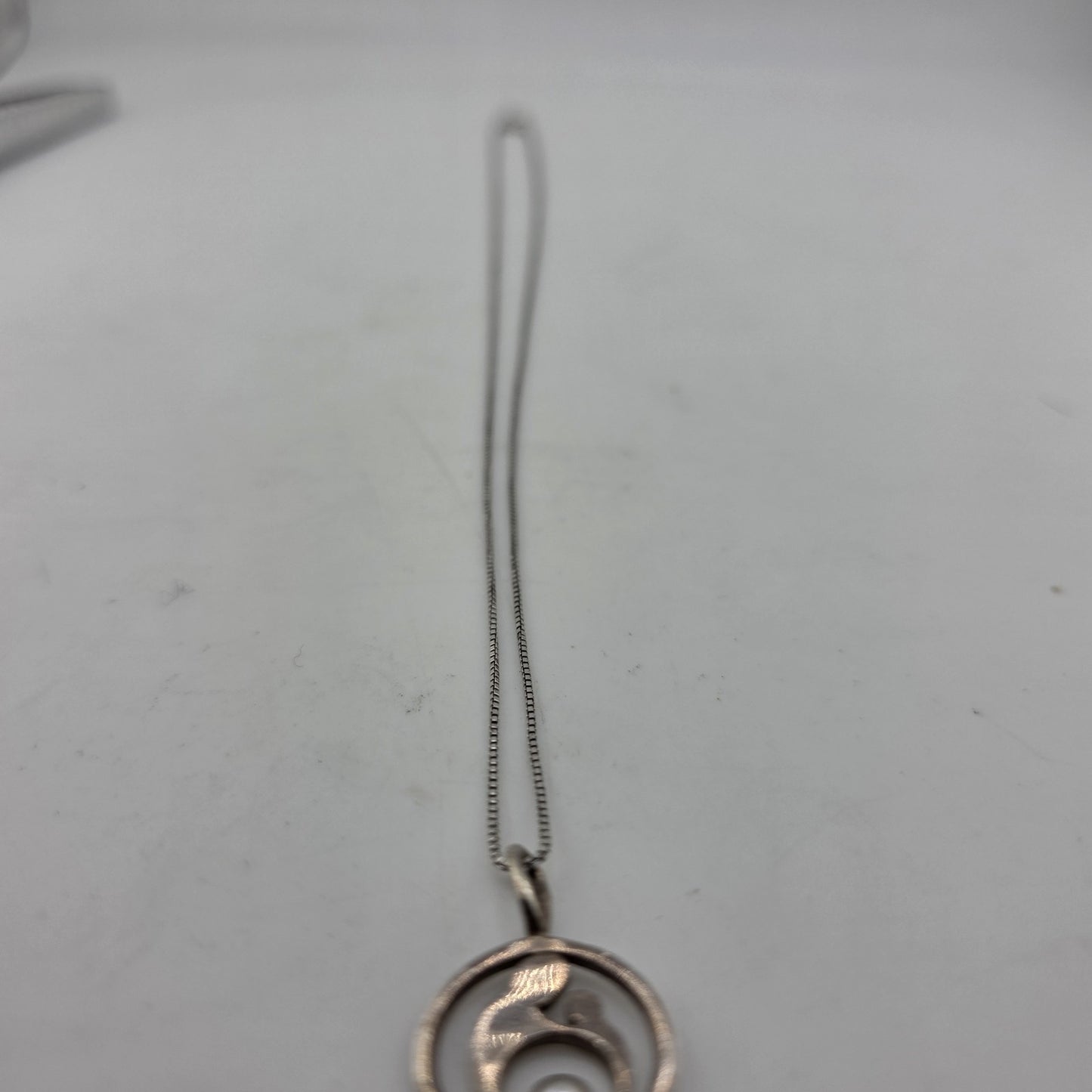 Sterling Silver Mother and Children Pendant 925  Pearl 18in Chain