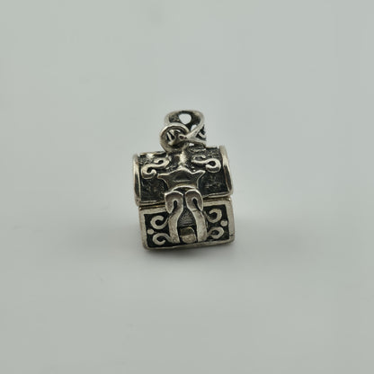 Sterling Silver Pendant Vintage Scroll Treasure Box  .925 Vintage
