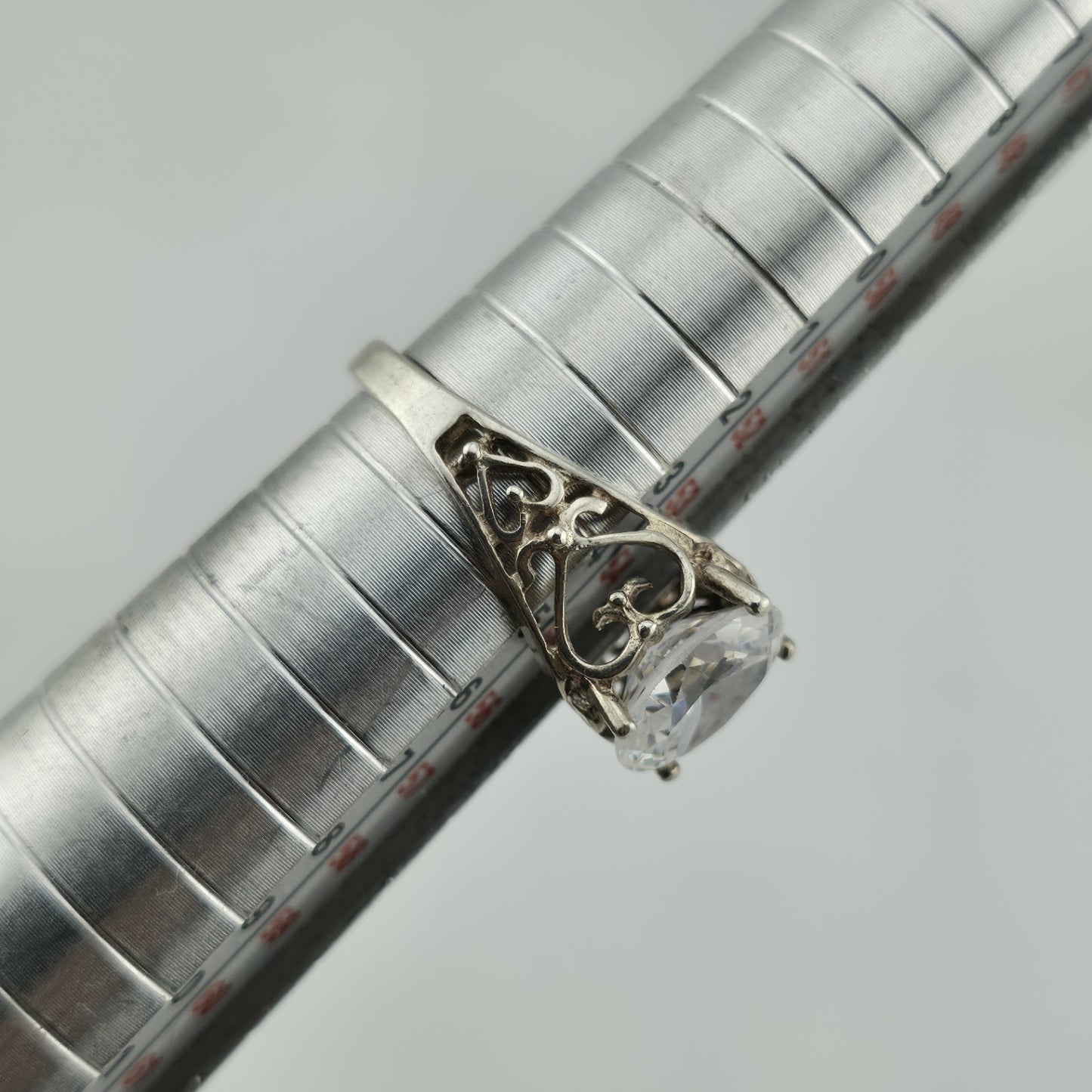 Chateau D'Argent Ring 2.5ct Zirconia Sterling Silver 6.75 Vintage HeartOpen Work