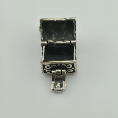 Sterling Silver Pendant Vintage Scroll Treasure Box  .925 Vintage