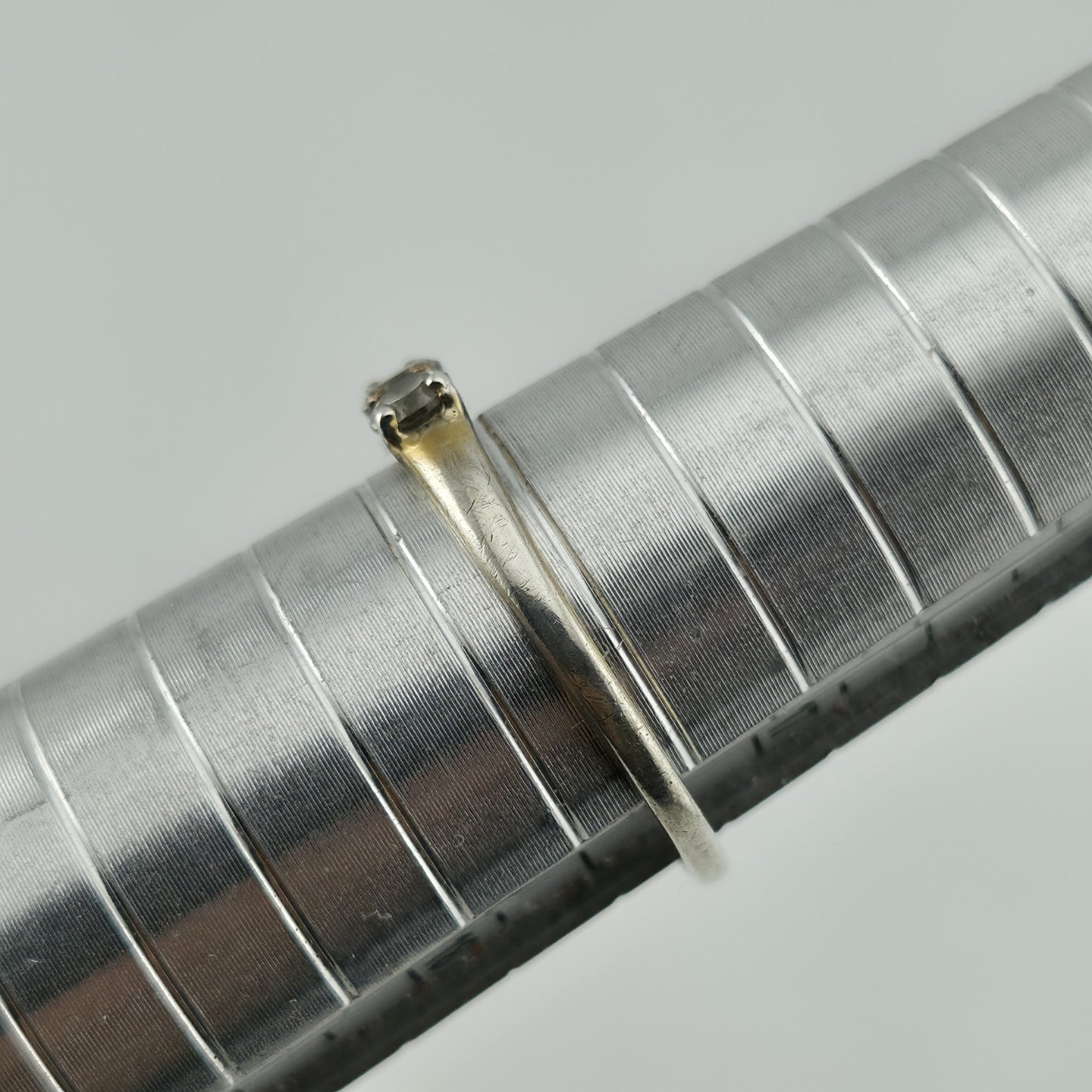 Ring Sterling Silver Sackable Band White Colorless Stone Cute Jewelry Size 7