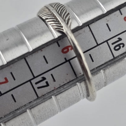 925 Sterling Silver Ring Tiny Feather Dainty Boho Minimalist Jewelry Size 5.75