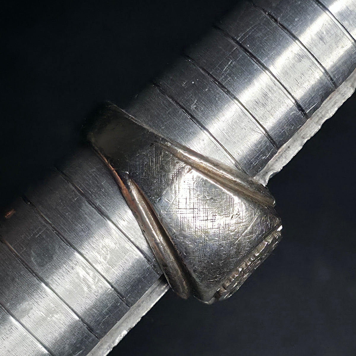 Vintage 925 Sterling Silver Military US Army Eagle Crest Signet Ring Sz 8.5 Dee Bee