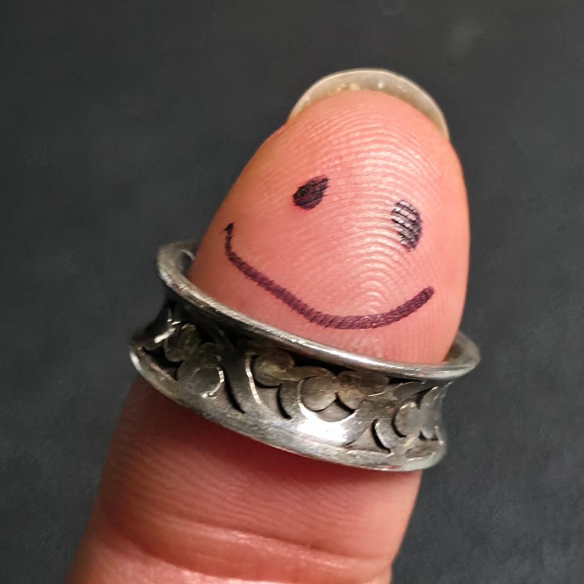 Sterling Silver 925 Ornate Spinner Band Ring Filigree Size 8