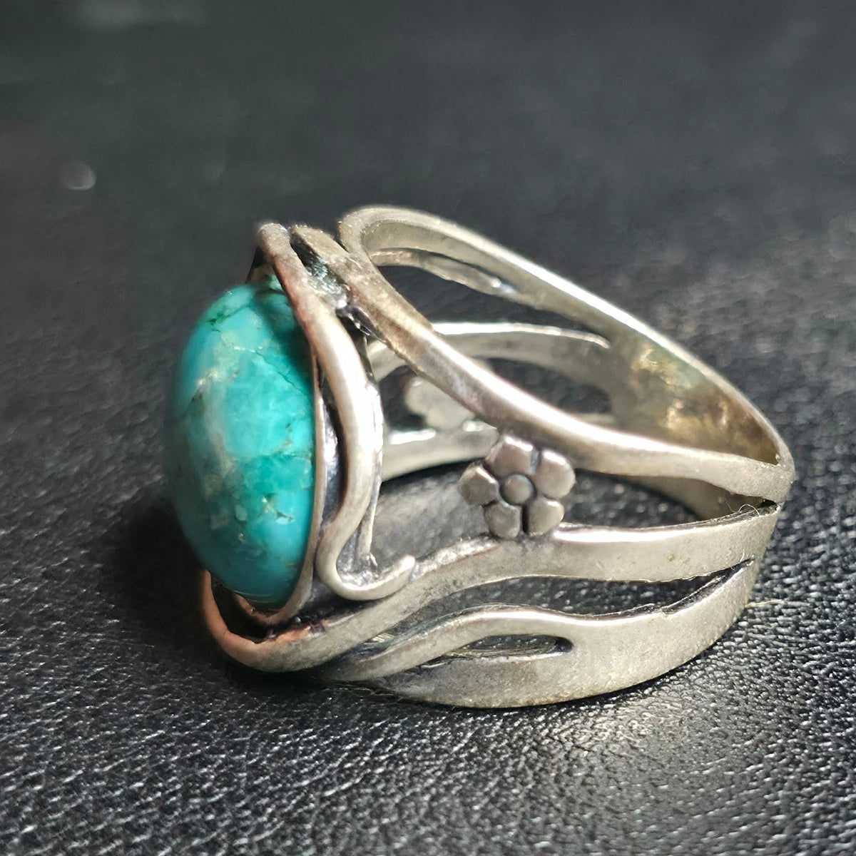 Vintage Sterling Silver 925 Israel Oval Turquoise Bypass Ring Size 8